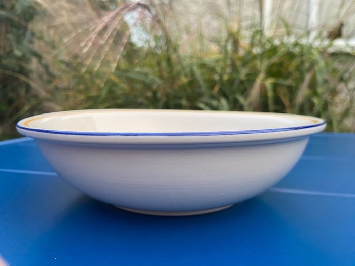 Ceramic bowl