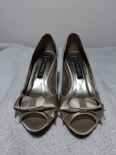 Stunning Victoria Delef Occasion Shoes