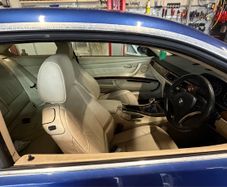 2007 bmw 325i interior