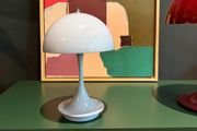 Louis poulsen portable lamp