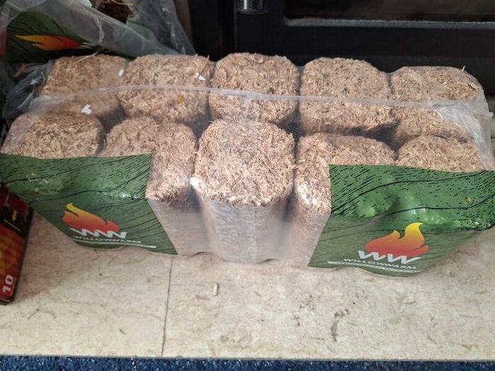 Fire logs