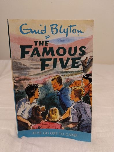 Enid Blyton, The Famous Five Classic Story Books