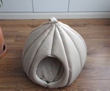 Cat bed