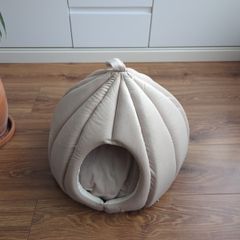 Cat bed