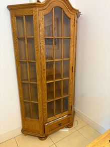 display cabinet