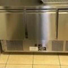 Stainless steel commercial under-counter/prep fridge
