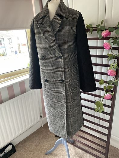 coat byoung herringbone double breast coat (36) oversized 10/12