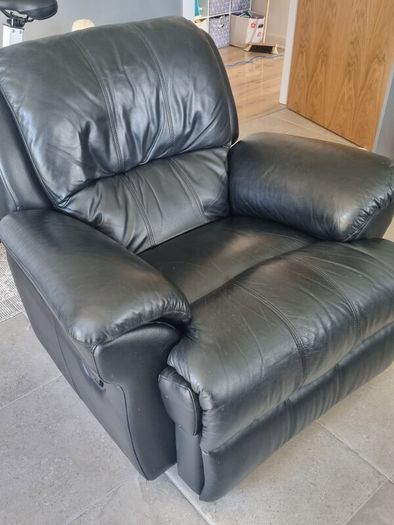 Black Recliner Chair