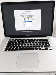Apple MacBook Pro 15 Intel Core i7 2.2GHz Mac OS working