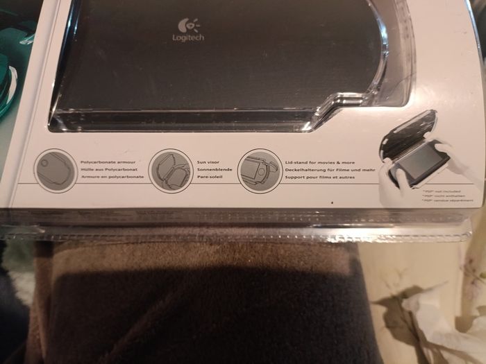Logitech PlayGear Pocket for PSP