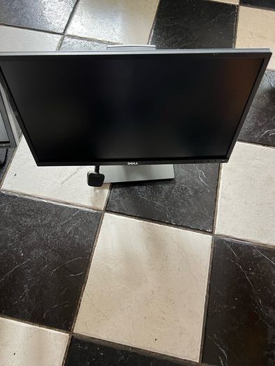 DELL 22" LCD Screen with USB port & HDMI for sale