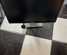 DELL 22" LCD Screen with USB port & HDMI for sale