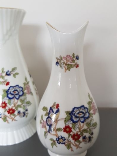 Royal Tara vase