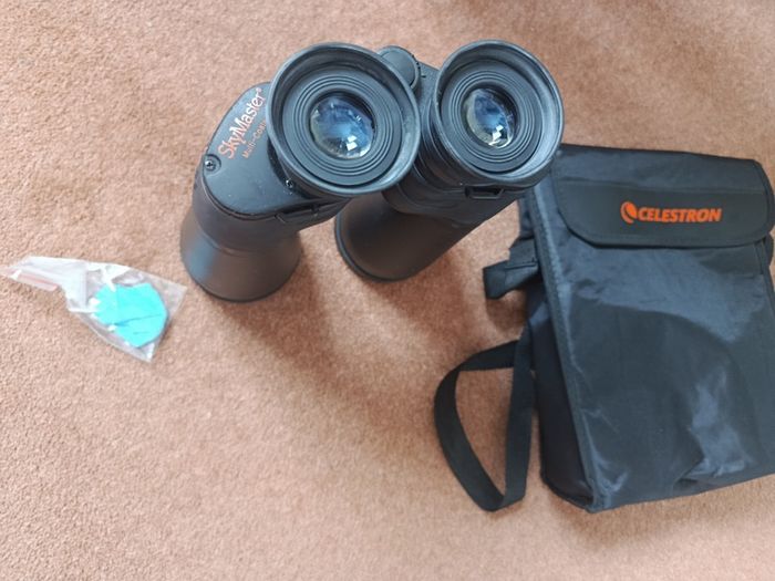 Celestron 71008 SkyMaster 25x70 Binoculars (Black)