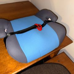 child booster seat - never used