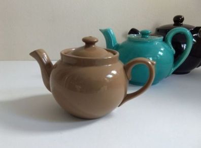 Stylish Small Teapot by Dudson Vitrified Stoneware, Hanley, England, Holds 300 ml, Half a Pint, A Lovely Utility Ware Piece