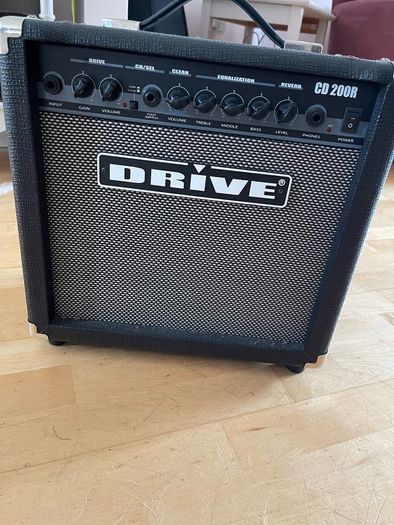 Drive guitar amplifier