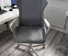 Grey & White Gaming / Office Chair