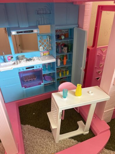 Barbie Dream House
