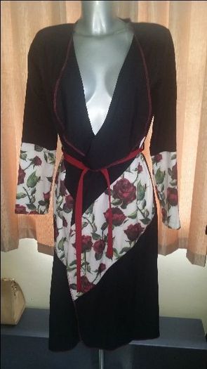 BNWT Black floral light coat by Kaktus size UK12 EU40 Postage included
