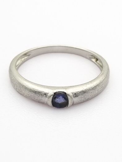 925 Vintage Sterling Silver & Dark Amethyst Ring