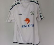 ireland away jersey 2006/2008