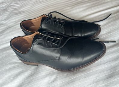 black dress shoes