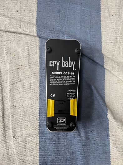 Cry Baby wah pedal