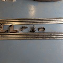W463 G Wagon LWB side steps.