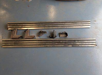 W463 G Wagon LWB side steps.