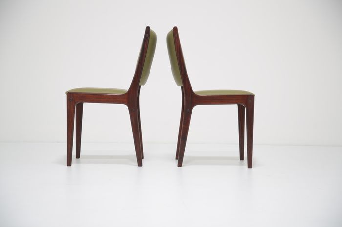 Set of 8 Vintage Danish Rosewood Dining Chairs by Johannes Andersen for Uldum Mobelfabrik, 1960s