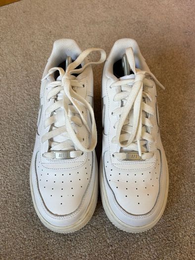 Classic White Leather Nike Air Force 1 Low Trainers UK 5.5