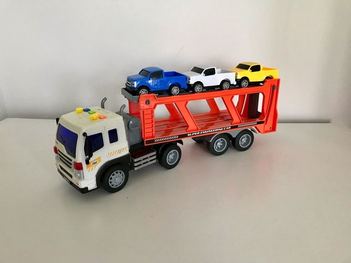 Car carrier truck