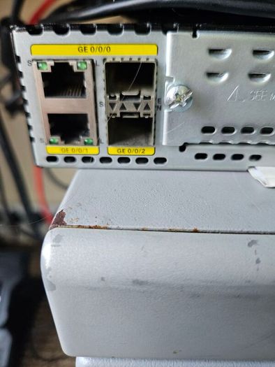 Cisco IOS XE ISR4330 router