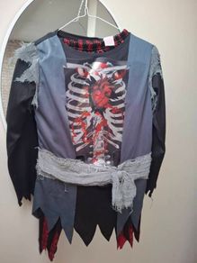 Pirate costume Halloween