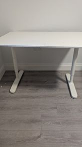 Ikea bekant desk
