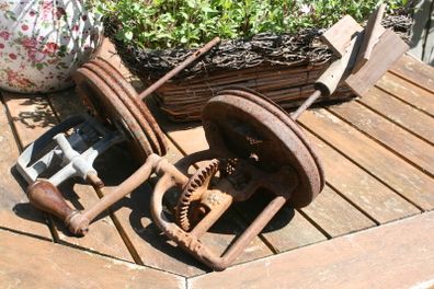 Vintage Original Old Dazey  Butter Churn Hand Turned Crank