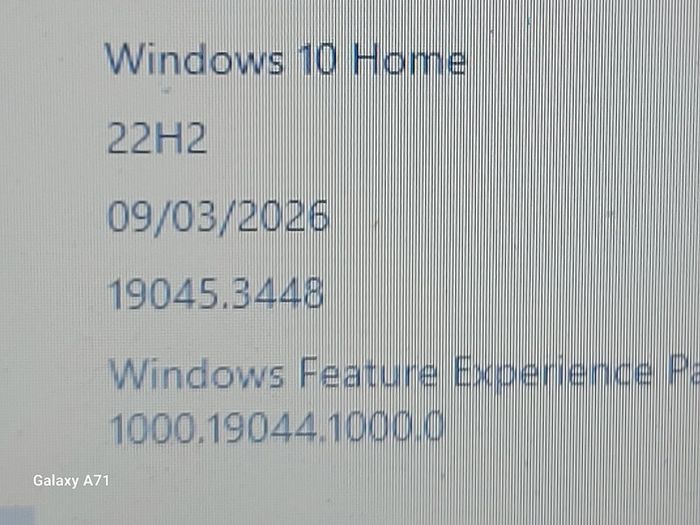 ACER ASPIRE E5-475, Intel Core i3-6006U CPU, 2.0 GHz, 8GB Ram, 900GB HDD, Windows 10, Microsoft Edge, Chrome