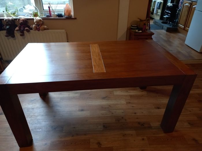 table and chairs