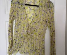 H&M floral blouse tie front size S
