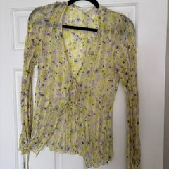 H&M floral blouse tie front size S