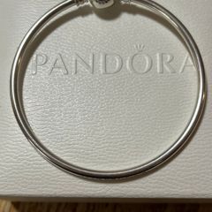 Pandora Disney MomentsThe Lion King Simba Clasp Bangle good condition