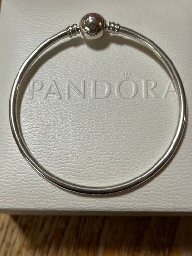 Pandora Disney MomentsThe Lion King Simba Clasp Bangle good condition