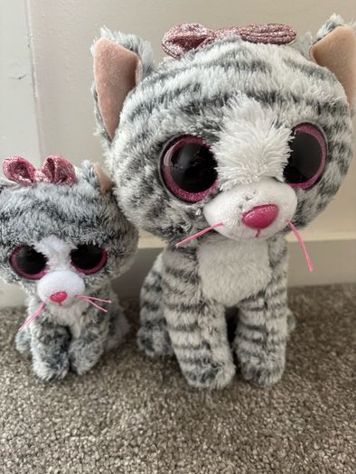kitties mummy and baby kitty soft toys