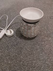 Electric wax melt burner