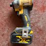 dewalt drill Image 2