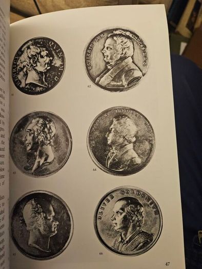 The Irish Face. By National Library Of Ireland. First Edition 1967 Paperback In Good Condition.  See Photos For Same.