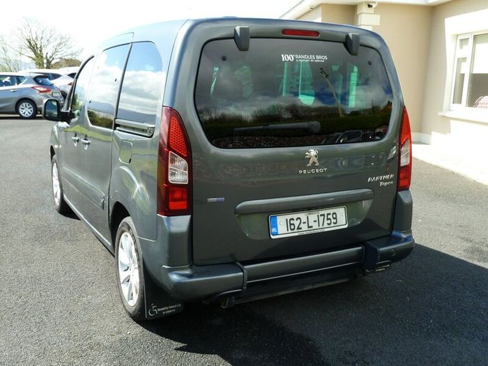 Peugeot Partner Tepee 2016