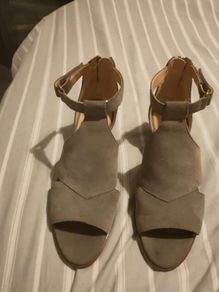 women's shoes