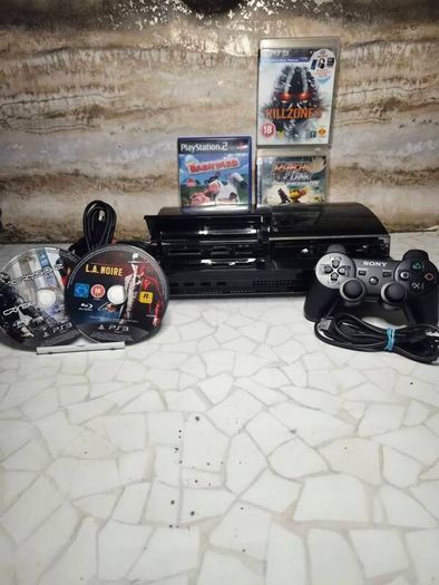 Sony Playstation 3  Backwards Compatible  Video Game ControleBundle Boxed Tested